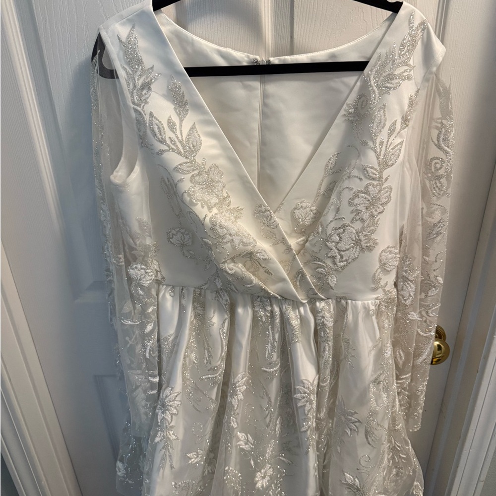 Olivia Bottega Elegant White Glitter Floral Short Wedding Dress